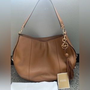 Michael Kors hobo tote bag. NWT!!